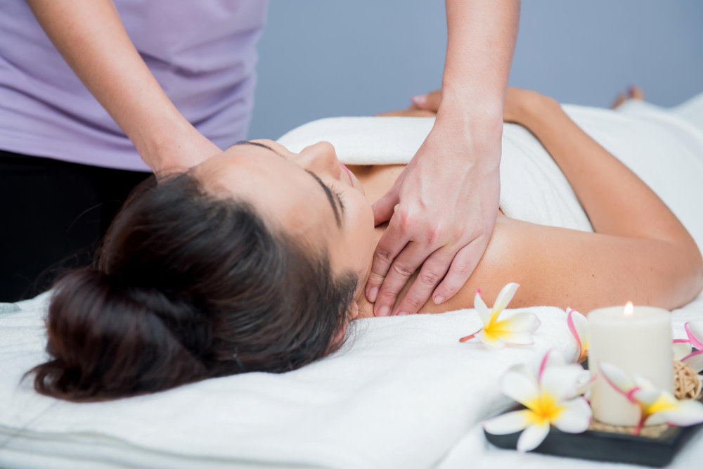 thai massage traditional